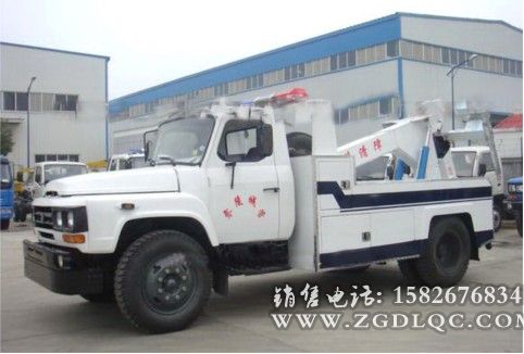 東風(fēng)尖頭汽油機(jī)清障車(chē)