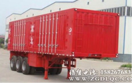 廂式運(yùn)輸半掛車(chē)